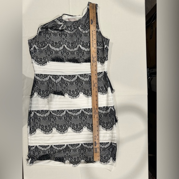 Dressbarn black and ivory lace dress size 14 - Picture 4 of 6